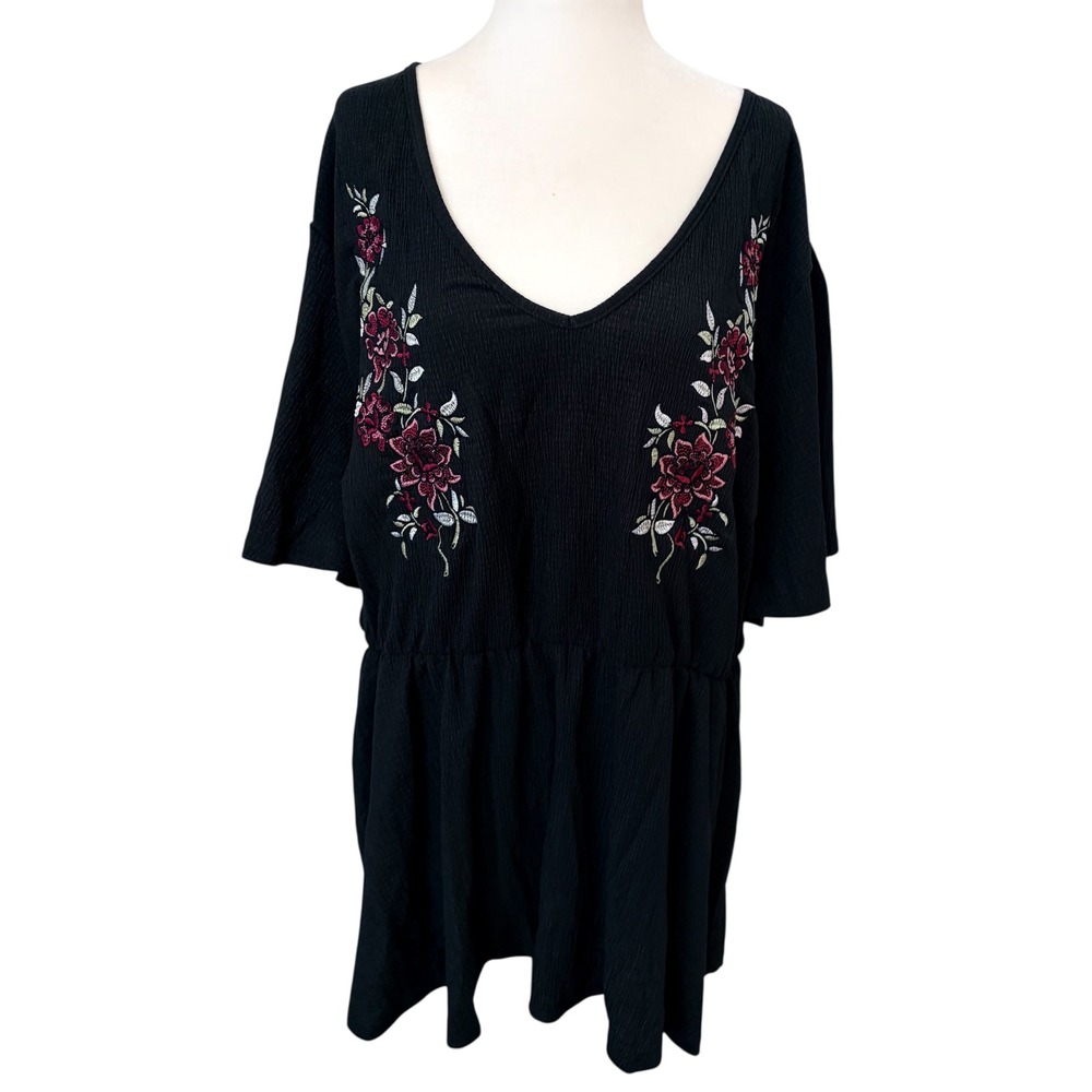 BLOOM Chic Plus Size 22 Black Embroidered Floral V Neck Peplum Top - Picture 3 of 8